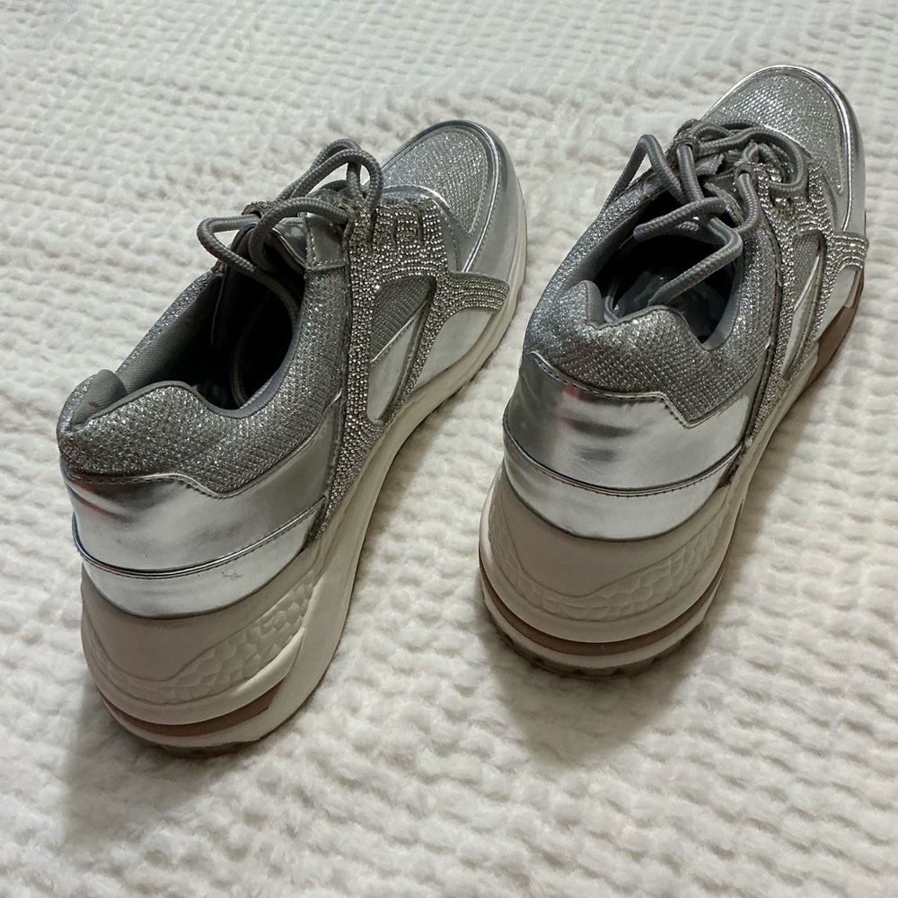 Steve Madden Metallic Silver Women's Sneakers - Picture 4 of 5